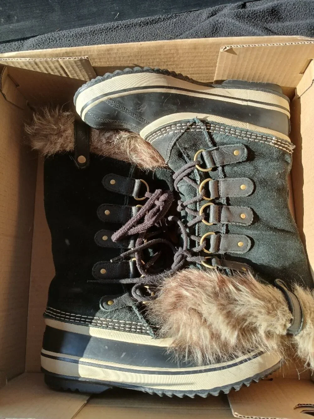 Sorel Tofino II Winter Boots (Size 7) — Leather, Roomy & Snow-Ready!